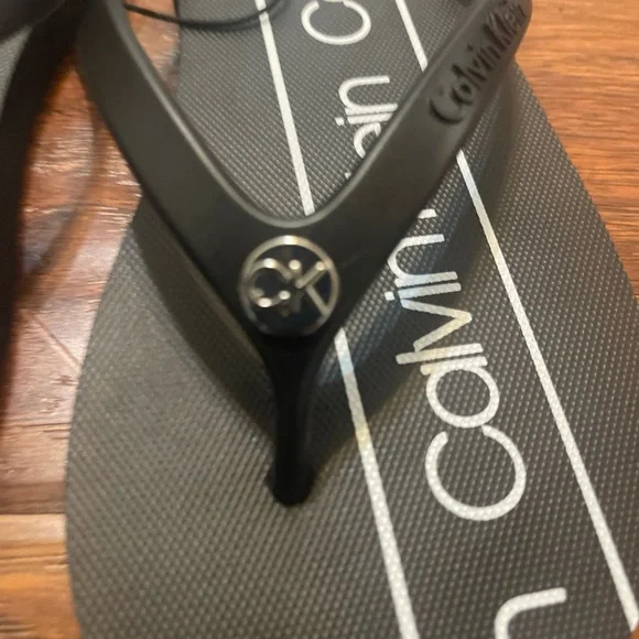Calvin Klein Black Flip Flops - Picture 2 of 5